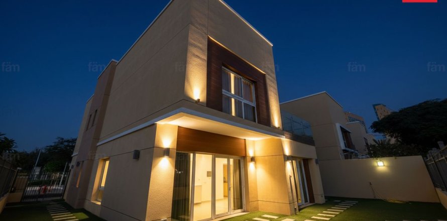 Villa en Al Barsha, Dubai, 4 dormitorios, 354 m², № 95416