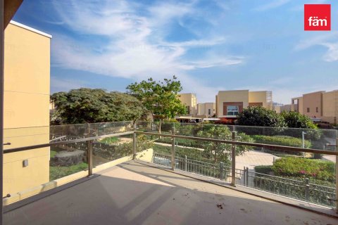 Villa en Al Barsha, Dubai, 4 dormitorios, 354 m², № 95416 - foto 10