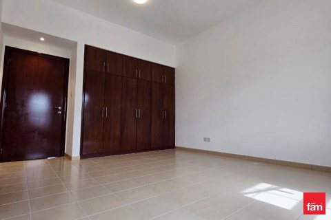 Villa en Al Barsha, Dubai, 5 dormitorios, 735.8 m², № 95418 - foto 16