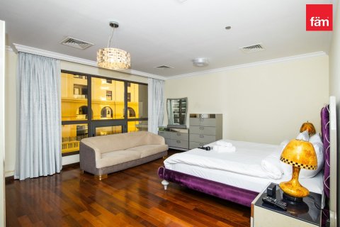 Apartment in Dubai 4 bedrooms, 524.3 sq.m. № 53171 - photo 8