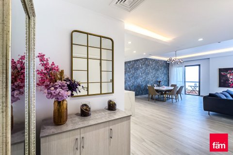 Apartment in Dubai 2 bedrooms, 127.7 sq.m. № 53170 - photo 1