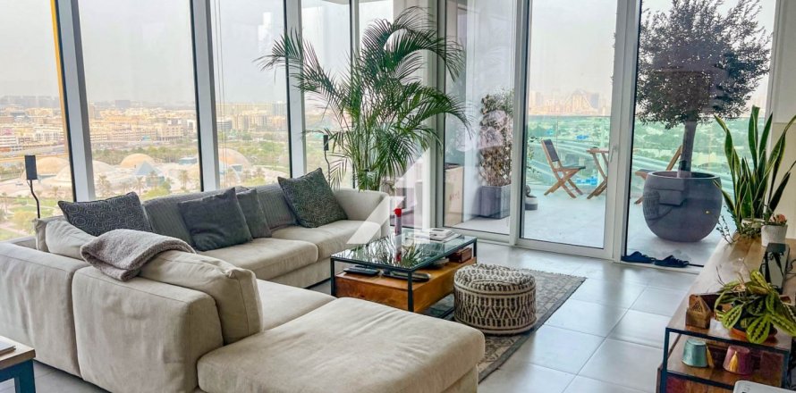 Квартира в Аль-Кифафе, Дубай, 2 спальни, 133.7м², № 70943