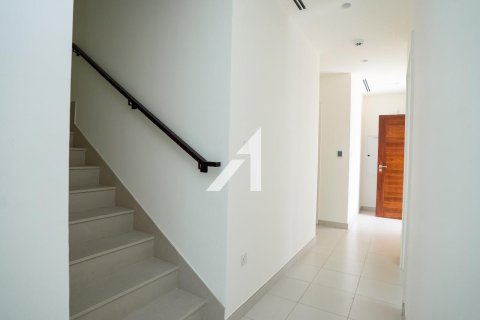 Снять в аренду таунхаус в Дубае: 3 спальни, 129.9м², № 70941 - фото 15