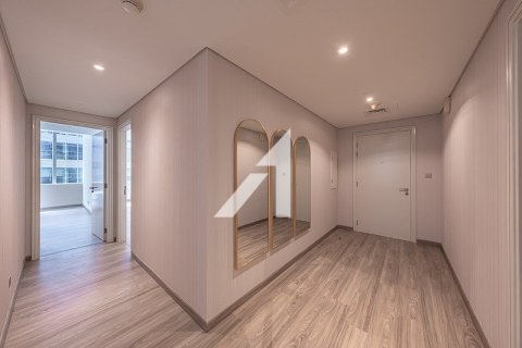 Снять в аренду квартиру в Дубае: 2 спальни, 158.1м², № 70945 - фото 6