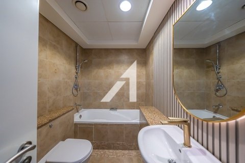 Снять в аренду квартиру в Дубае: 2 спальни, 158.1м², № 70945 - фото 3