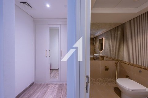 Снять в аренду квартиру в Дубае: 2 спальни, 158.1м², № 70945 - фото 4