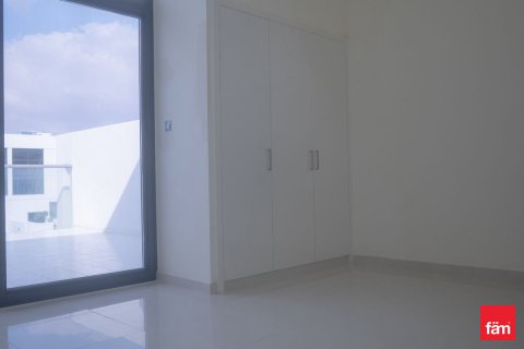 Adosado en Dubai, 3 dormitorios, 151.8 m², № 83487 - foto 5