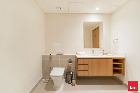 Снять в аренду квартиру в Дубае: 2 спальни, 105.9м², № 83484 - фото 18