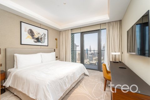 Apartamento en Burj Khalifa, Dubai, 3 dormitorios, 165.55 m², № 119360 - foto 4