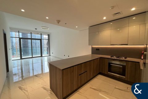 Apartamento en Business Bay, Dubai, 1 dormitorio, 90 m², № 78684 - foto 1