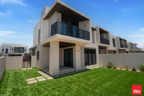 Townhouse in Jebel Ali, Dubai 4 bedrooms, 351.1 sq.m. № 123427 - photo 2