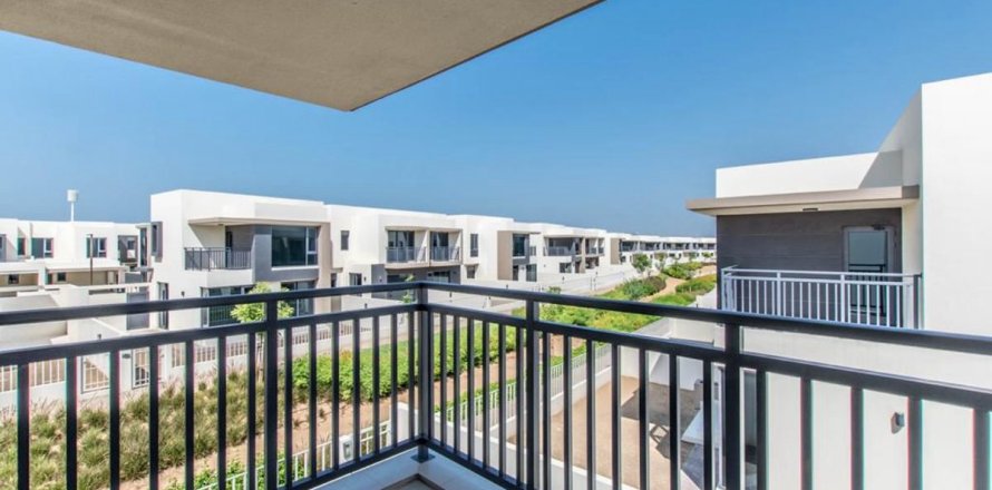 Villa in Dubai Hills Estate, Dubai 4 bedrooms, 228.7 sq.m. № 123425