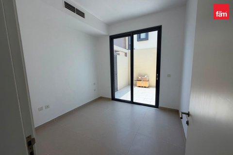 Villa in Dubai Hills Estate, Dubai 4 bedrooms, 228.7 sq.m. № 123425 - photo 11