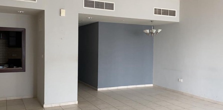 Квартира в Бизнес-Бэе, Дубай, 2 спальни, 149.2м², № 90663