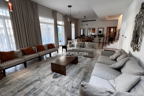 Villa en Palma Residences, Palm Jumeirah, Dubai, 4 dormitorios, 346 m², № 15562 - foto 1
