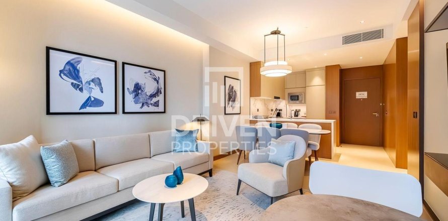 Apartment in The Address Residences Dubai Opera, Downtown Dubai (Downtown Burj Dubai), Dubai 2 bedrooms, 117.43 sq.m. № 128934