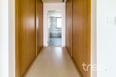 Снять в аренду таунхаус в Дубае: 4 спальни, 339.56м², № 119791 - фото 15