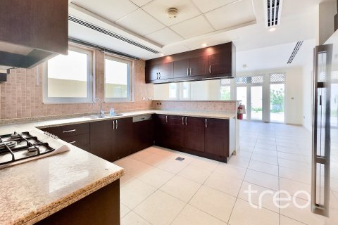 Villa à Jumeirah Park, Dubai, 3 chambres, 284.56 m², № 119786 - photo 13