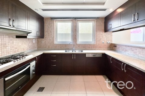 Villa à Jumeirah Park, Dubai, 3 chambres, 284.56 m², № 119786 - photo 12