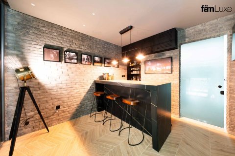 Villa in Tilal Al Ghaf, Dubai 5 bedrooms, 619 sq.m. № 94733 - photo 6