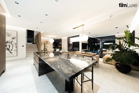 Villa in Tilal Al Ghaf, Dubai 5 bedrooms, 619 sq.m. № 94733 - photo 5