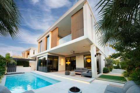 Villa in Tilal Al Ghaf, Dubai 5 bedrooms, 619 sq.m. № 94733 - photo 20