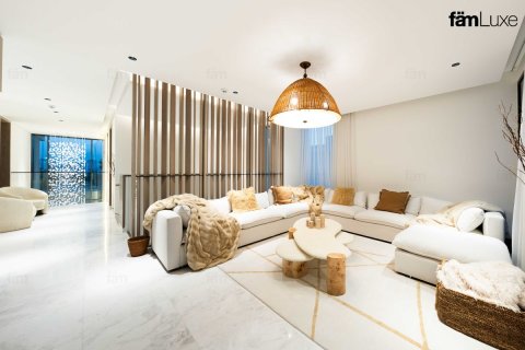 Villa in Tilal Al Ghaf, Dubai 5 bedrooms, 619 sq.m. № 94733 - photo 16