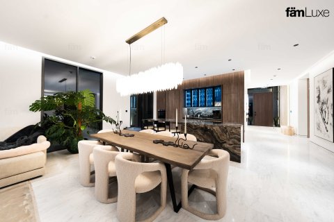 Villa in Tilal Al Ghaf, Dubai 5 bedrooms, 619 sq.m. № 94733 - photo 23