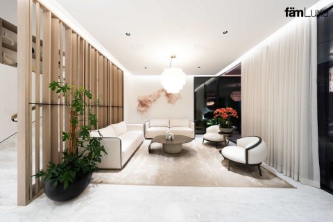 Villa in Tilal Al Ghaf, Dubai 5 bedrooms, 619 sq.m. № 94733 - photo 4