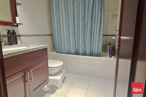Apartment in The Views, Dubai 2 bedrooms, 129.5 sq.m. № 13910 - photo 13
