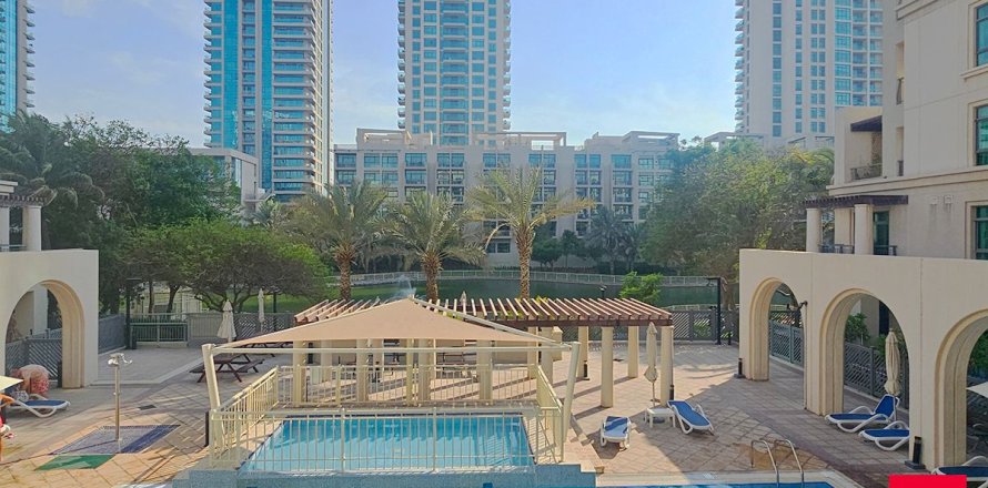 Apartment in The Views, Dubai 2 bedrooms, 129.5 sq.m. № 13910