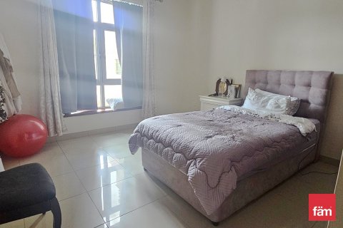 Apartment in The Views, Dubai 2 bedrooms, 129.5 sq.m. № 13910 - photo 11