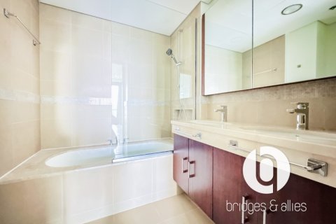 Apartment in Downtown Dubai (Downtown Burj Dubai), Dubai 2 bedrooms, 129 sq.m. № 98084 - photo 7