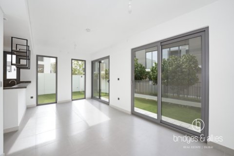 Villa à Tilal Al Ghaf, Dubai, 4 chambres, 222 m², № 98085