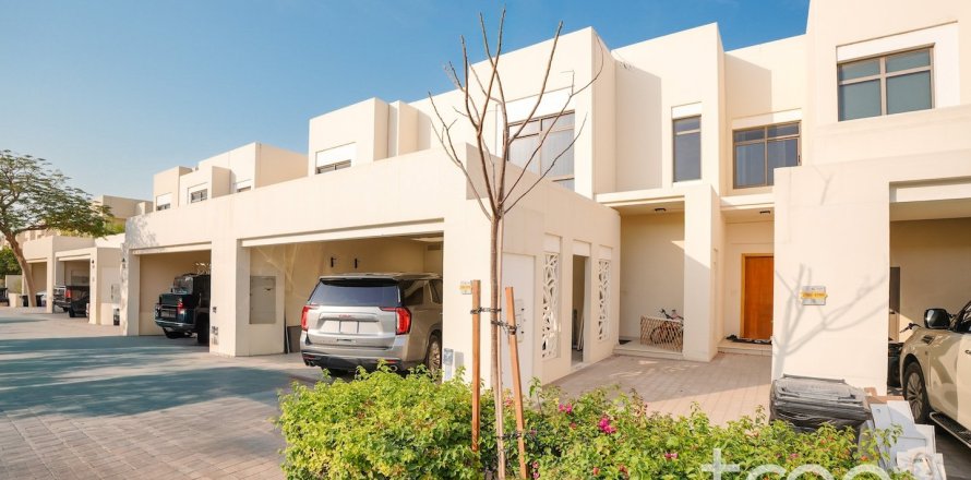 فيلا في Town Square, دبي 4 غرف نوم, 222.22 م² رقم 124734