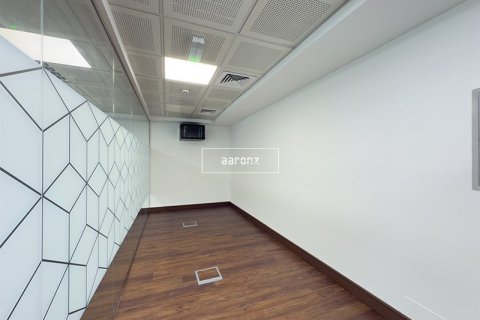 Oficina en Jumeirah Lake Towers, Dubai, 102.8 m², № 42718 - foto 6