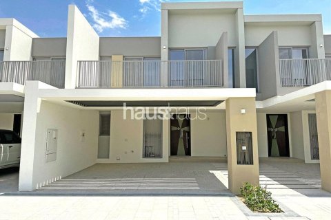 Villa in Elan, Tilal Al Ghaf, Dubai 3 bedrooms, 140 sq.m. № 43464 - photo 1