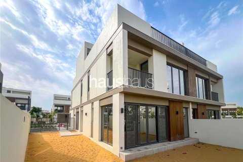 Villa in Aura, Tilal Al Ghaf, Dubai 4 bedrooms, 317 sq.m. № 43467 - photo 2