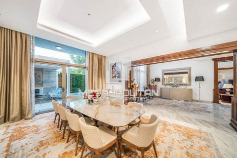 Villa in District One, Mohammed Bin Rashid City, Dubai 5 bedrooms, 776 sq.m. № 72639 - photo 5