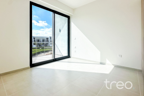 Townhouse in The Valley, Dubai 3 bedrooms, 73.95 sq.m. № 133932 - photo 4