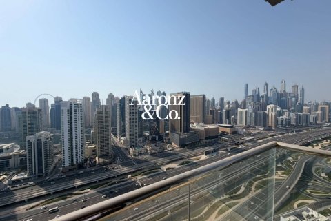 Apartment in Jumeirah Lake Towers, Dubai 5 bedrooms, 270 sq.m. № 133931 - photo 18