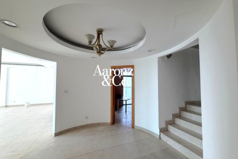 Apartment in Jumeirah Lake Towers, Dubai 5 bedrooms, 270 sq.m. № 133931 - photo 14