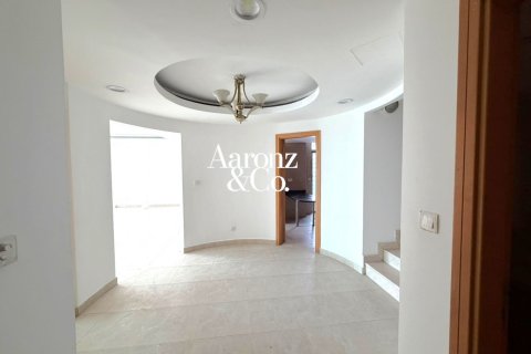 Apartment in Jumeirah Lake Towers, Dubai 5 bedrooms, 270 sq.m. № 133931 - photo 15