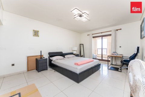 Apartment in Palm Jumeirah, Dubai 3 bedrooms, 219.7 sq.m. № 110868 - photo 20