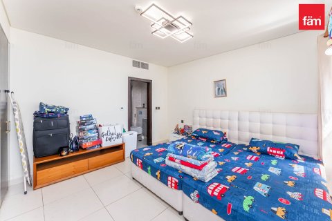 Apartment in Palm Jumeirah, Dubai 3 bedrooms, 219.7 sq.m. № 110868 - photo 13