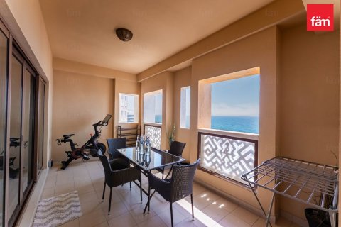 Apartment in Palm Jumeirah, Dubai 3 bedrooms, 219.7 sq.m. № 110868 - photo 23