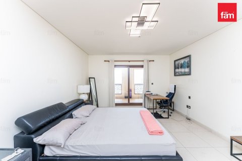 Apartment in Palm Jumeirah, Dubai 3 bedrooms, 219.7 sq.m. № 110868 - photo 19