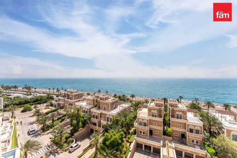 Apartment in Palm Jumeirah, Dubai 3 bedrooms, 219.7 sq.m. № 110868 - photo 3
