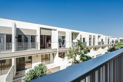Adosado en Tilal Al Ghaf, Dubai, 3 dormitorios, 202 m², № 86426 - foto 8