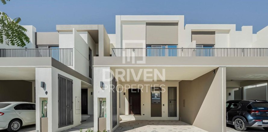 Adosado en Tilal Al Ghaf, Dubai, 3 dormitorios, 202 m², № 86426